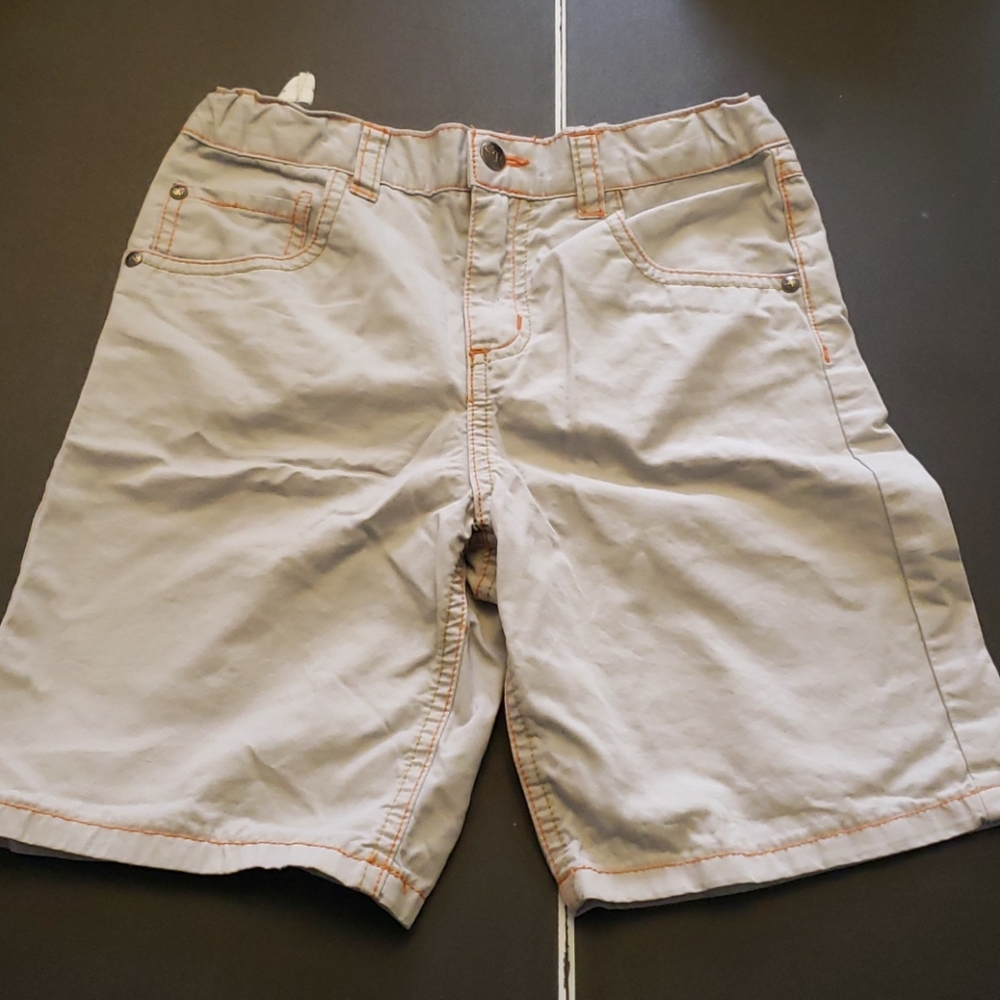 Shorts - Picture 4 of 5